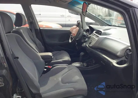 2011 Honda Fit z USA, uszkodzony, nr VIN JHMGE8H32BC023325